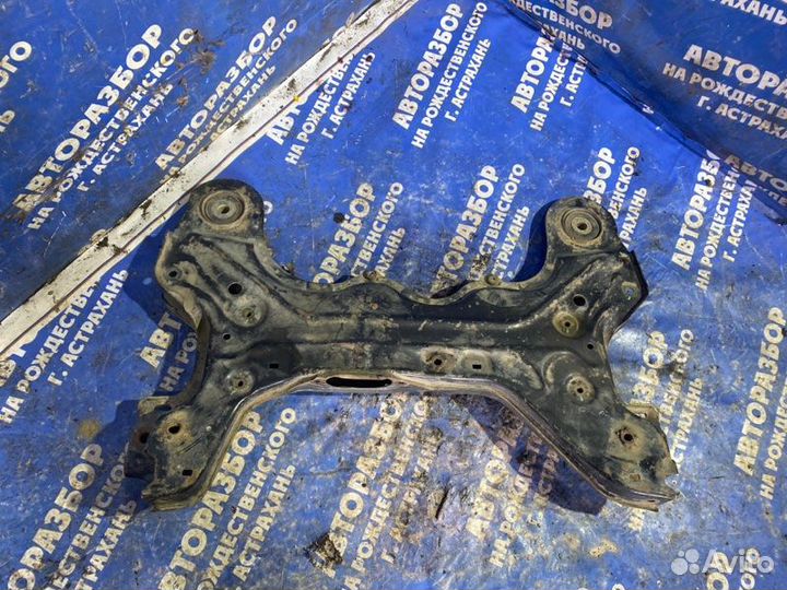 Передний подрамник Skoda Octavia A4 лифтбэк 2002