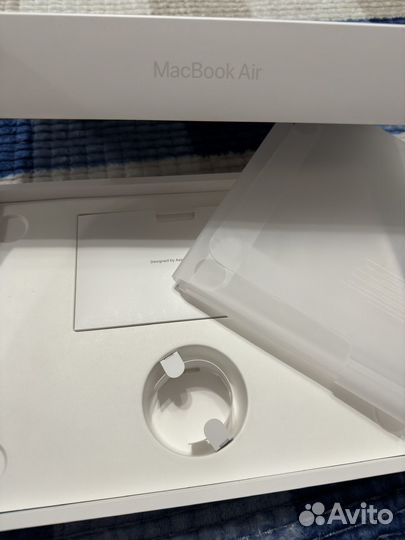 Коробки от оригинальной техники Apple