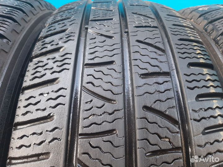 Pirelli Carrier Winter 235/65 R16C 118R