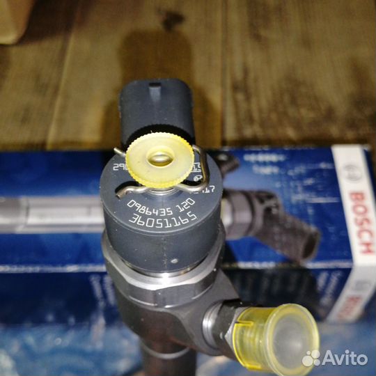 Топливная форсунка 0986435120 bosch для Volvo