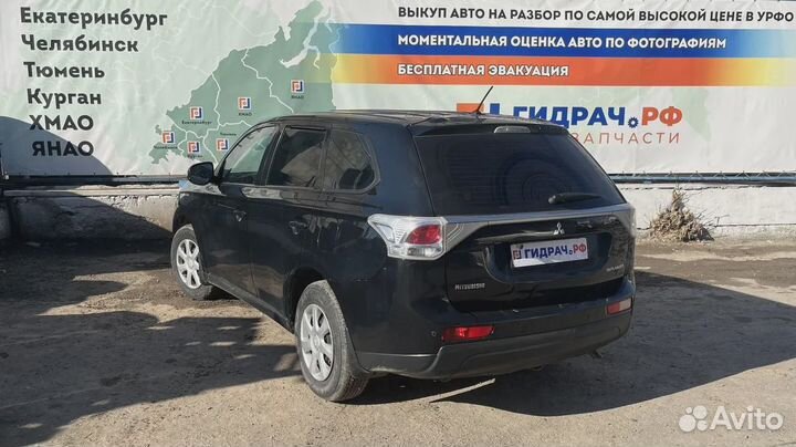 Пыльник тормозного диска Mitsubishi Outlander (GF) 4605A921