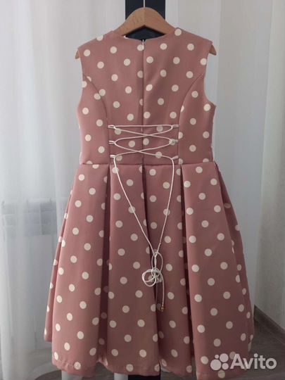 Платье для девочки. Ростовка 134