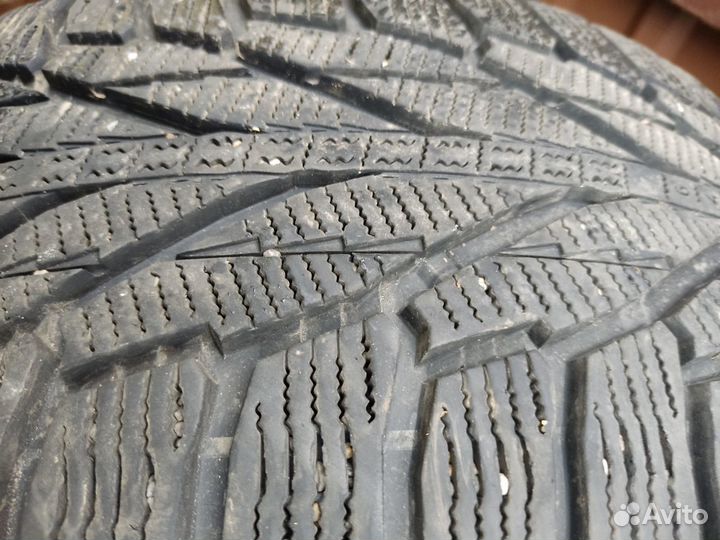 Nokian Tyres Hakkapeliitta R SUV 225/60 R17