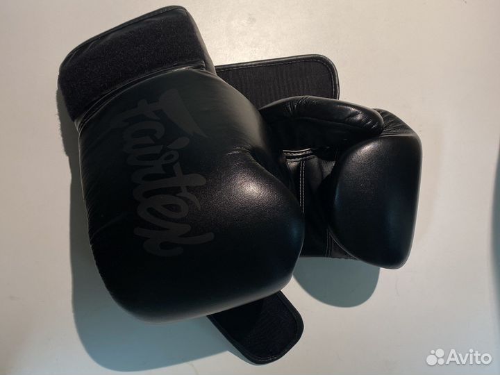 Боксерские перчатки fairtex