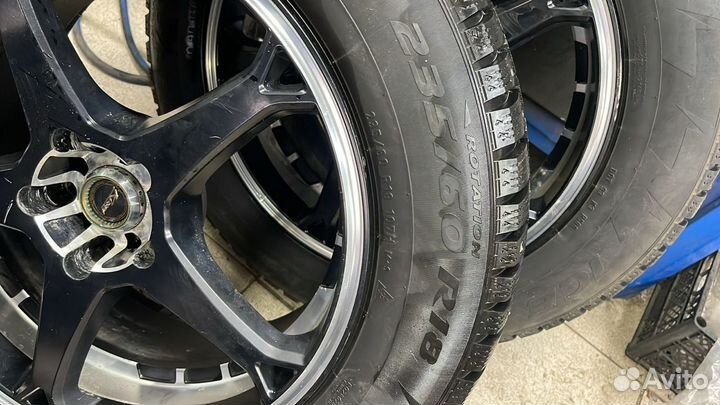 Pirelli Ice Zero 235/60 R18