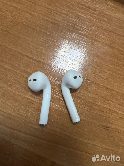 Беспроводные наушники airpods