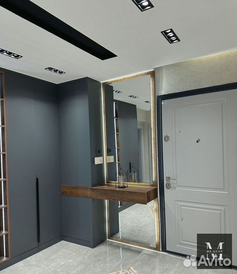 Встроенный распашной шкаф