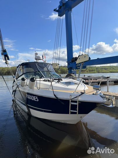 Моторная 290 яхта 2011год Paradise