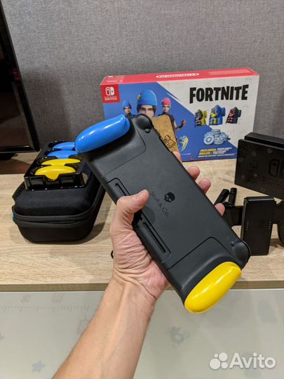 Nintendo switch Fortnite edition 2 rev (чипованый)