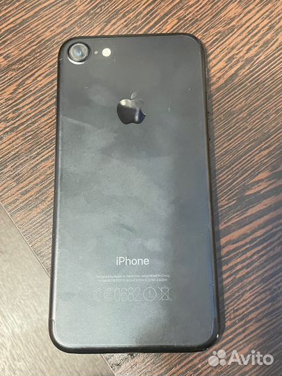 Телефон iPhone 7 128gb