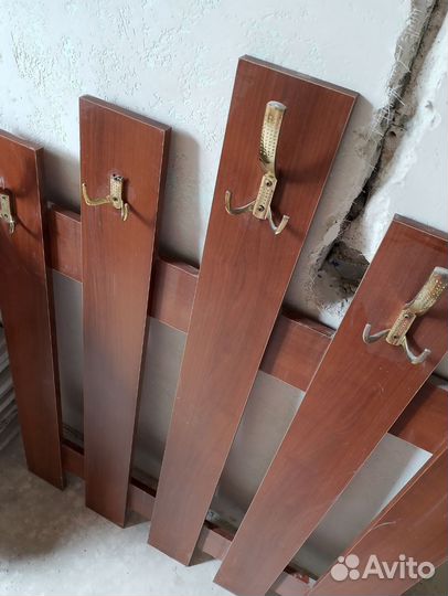 Вешалка в прихожую