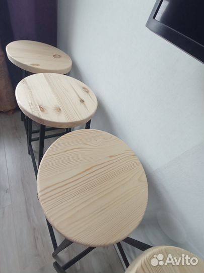 Барный стул