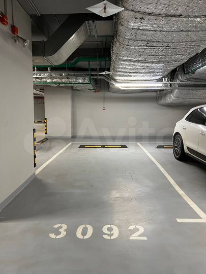 Машиноместо