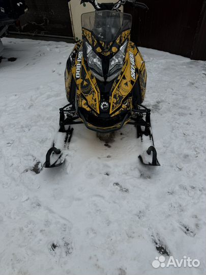 Ski-doo summit 800 e-tek