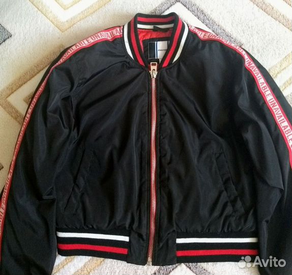 Куртка бомбер
