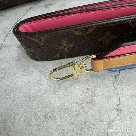 Сумка Louis Vuitton женская