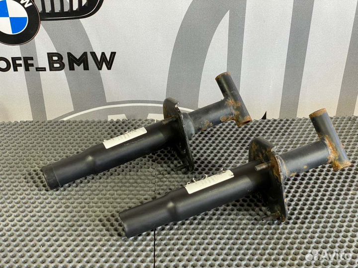 Крепление бампера заднее Bmw X5 E53 M62B46 2001