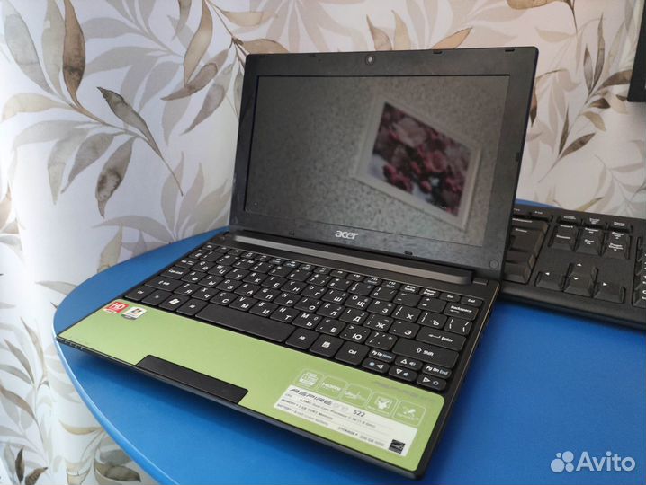 Нетбук Acer Aspire One 522 AMD Brazos в компактном