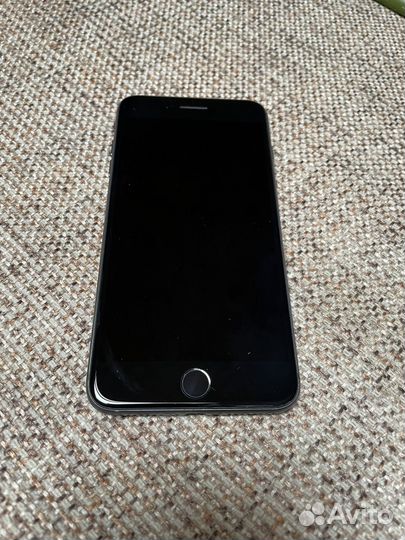 iPhone 8 plus 64gb