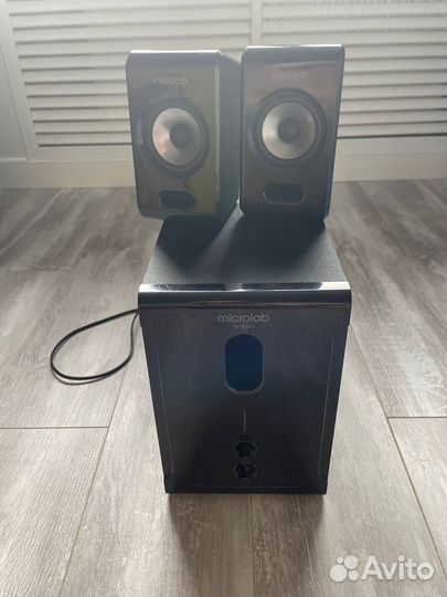 Акустика колонки Microlab 2.1 M-500