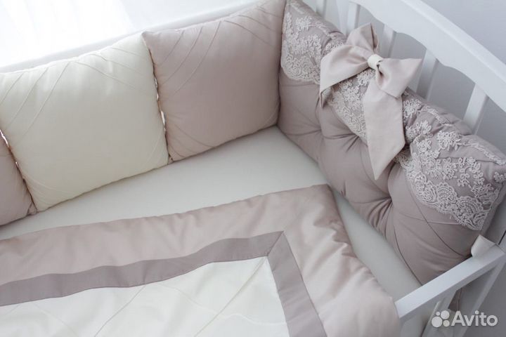 Комплект (бортики) на детскую кроватку