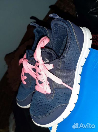 Кроссовки для девочки