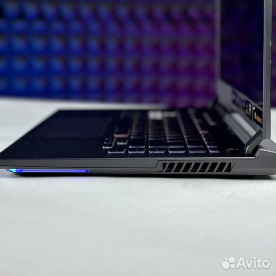 Игровой ноутбук Asus ROG Ryzen7/RTX3050TI/144Hz