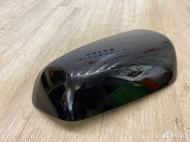 Накладка на зеркало передняя левая Mitsubishi