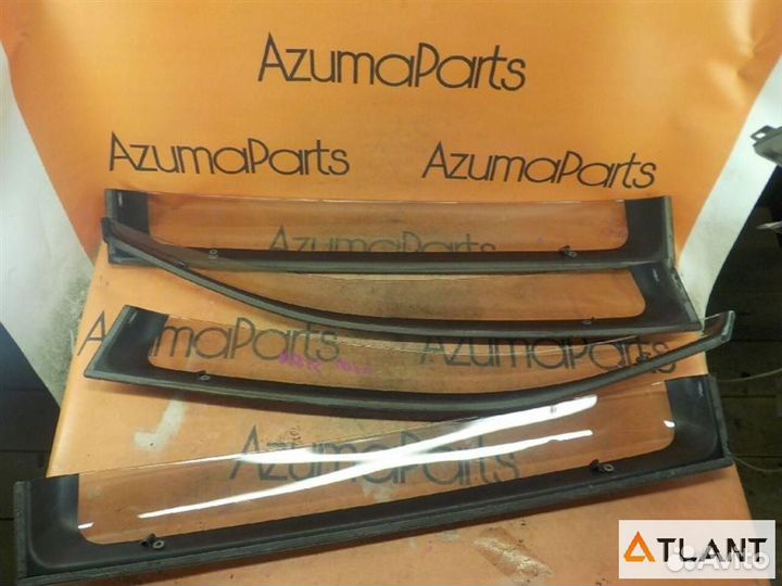 Ветровики комплект toyota noah