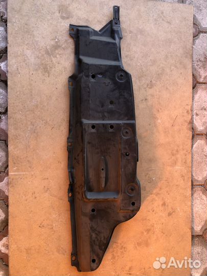 Защита днища правая Lехus rх450h