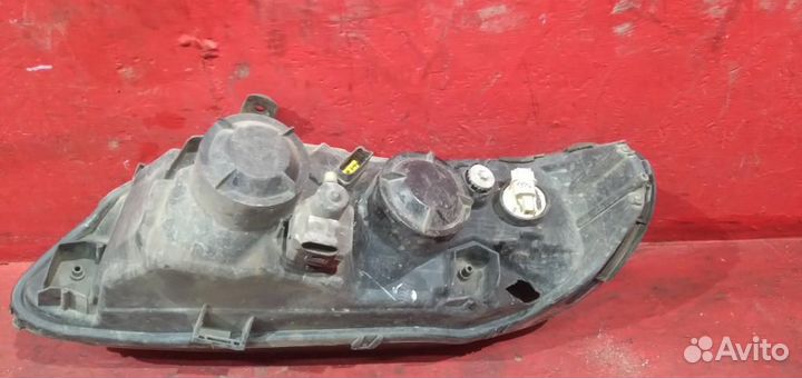 Фара правая Nissan Almera N16 Ниссан Альмера деф