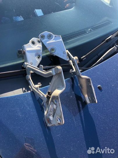 Петли капота 7L0 907 379D Volkswagen touareg