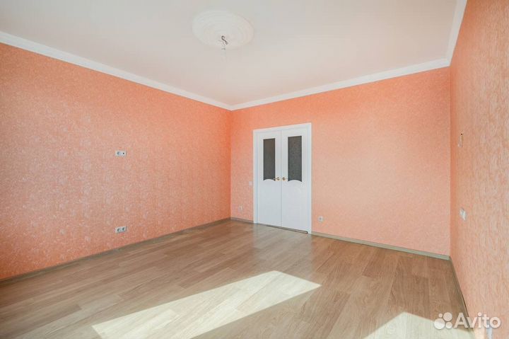 Дверь межкомнатная со стеклом двустворчатая