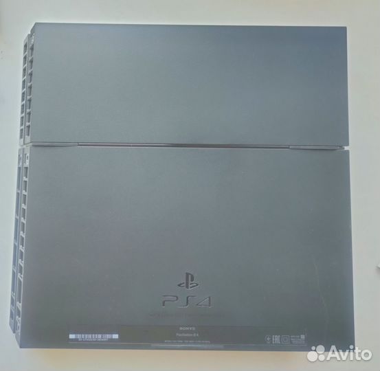 Прошитая Sony PS4, 5.05, 30+ игр, 2 геймпада