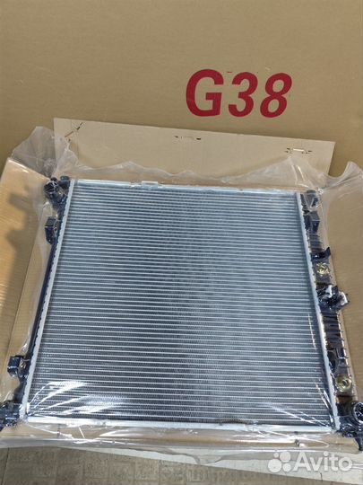 Радиатор охлаждения Мерседес GLE 1675006201