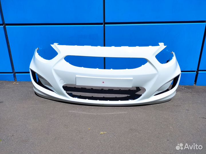 Бампер передний белый Hyundai Solaris 2012
