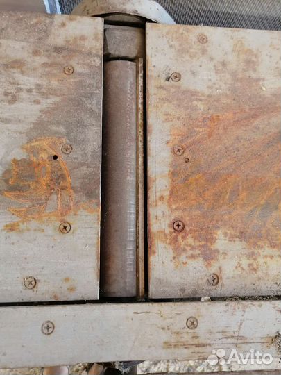 Деревообробатывающий станок