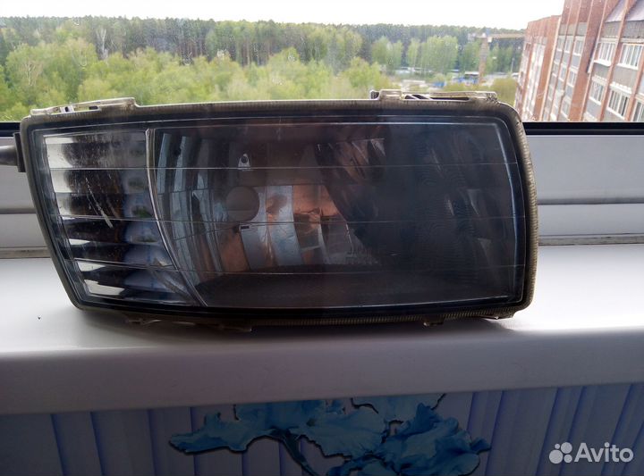 Противотуманная фара(R) Toyota Fielder,Wish,Spasio