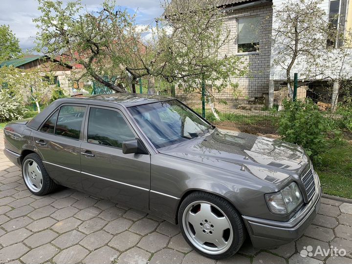 Mercedes-Benz E-класс 3.2 AT, 1993, 391 000 км