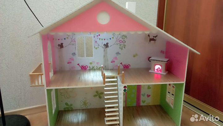 Домик кукольный