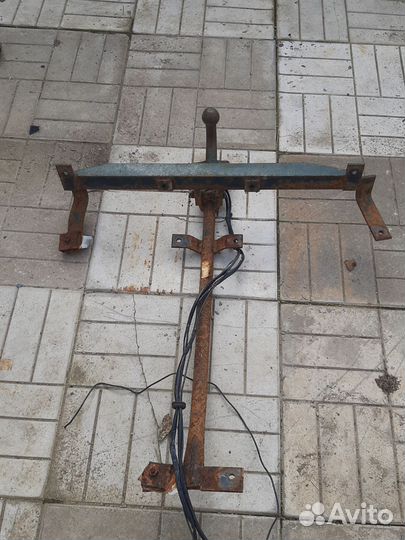 Фаркоп на audi 80