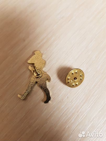 Значок джентльмен в шляпе СССР