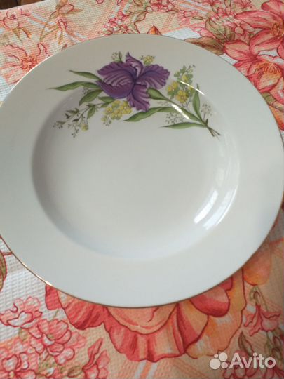 Глубокие суповые тарелки