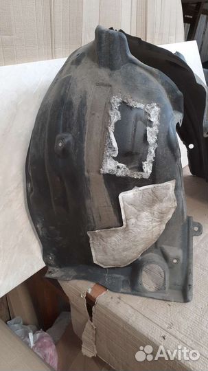 Подкрылок передний левый Toyota Camry V70