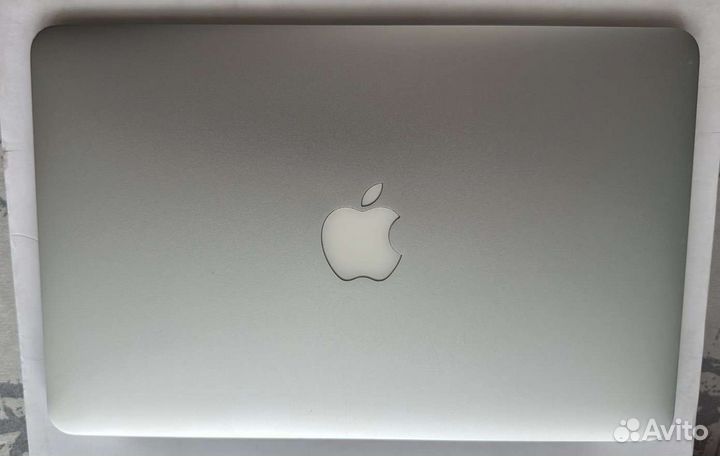 Apple MacBook Air 11.6