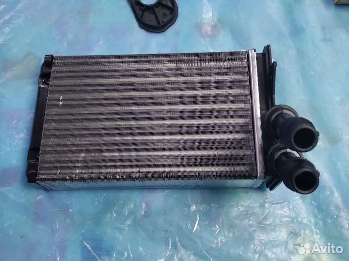 Радиатор отопителя Шкода Октавия Гольф Пассат