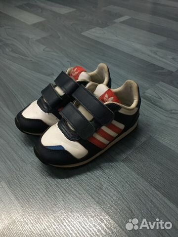 Детские кроссовки Adidas (EUR24)