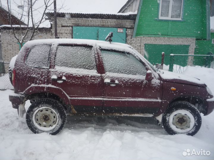 LADA 4x4 (Нива) 1.7 МТ, 2003, 25 000 км