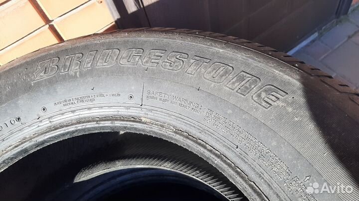 Bridgestone Dueler H/T 687 225/70 R16