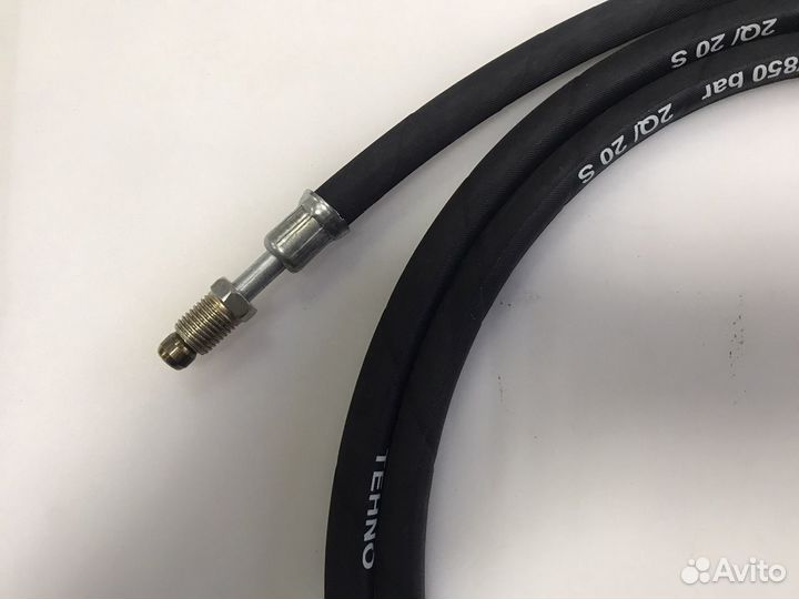 Топливопровод баков с тройником мтз80/82 (армир.)